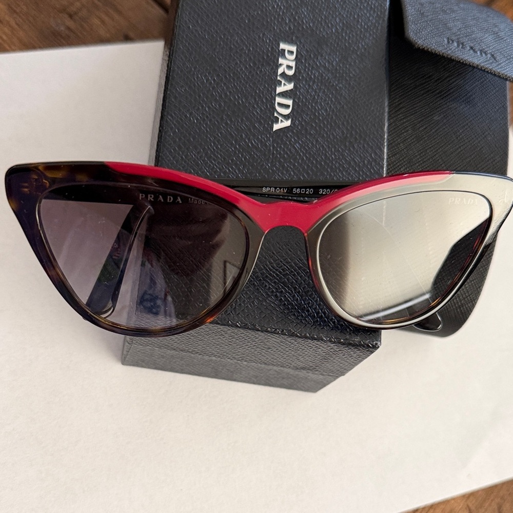 🔴Prada Women's Sunglasses - Red and Brown Cat-Eye🔴